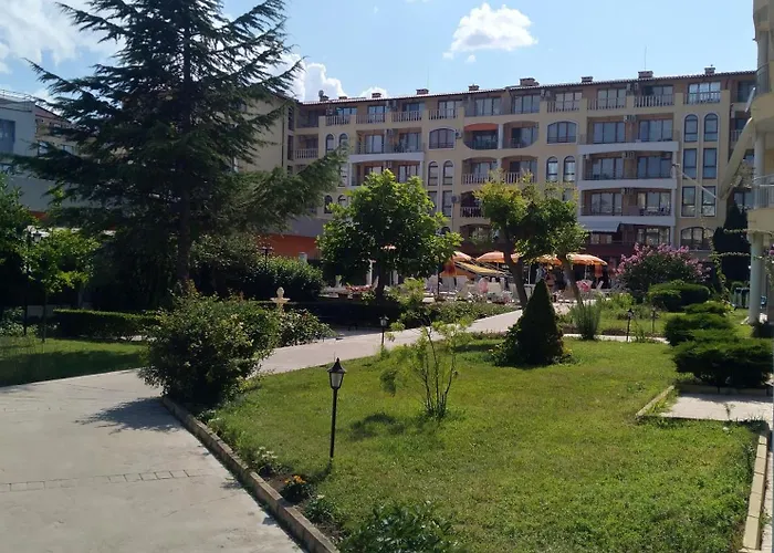 Апартаменты роял дриймс *